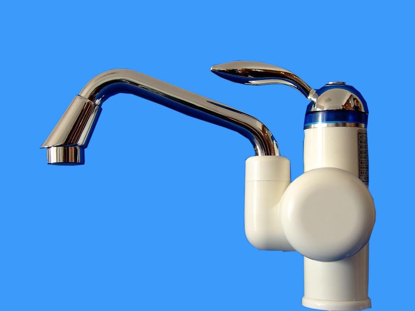 供應麥斯福品牌電熱水器即熱式電熱水龍頭，即熱電熱水器，