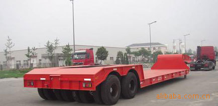供應梁山重汽半掛車|20英尺集裝箱半掛車|雙橋低平板半掛車YCH9380TDP,半掛車官網出口