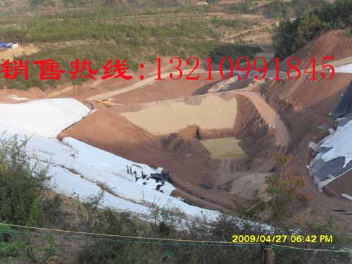 復合土工膜找山東山東華龍防水材料有限公司胡壽良