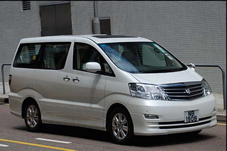 祥達(dá)82605552提供價(jià)優(yōu)車靚中港直通車，主營深港租車、深圳租車