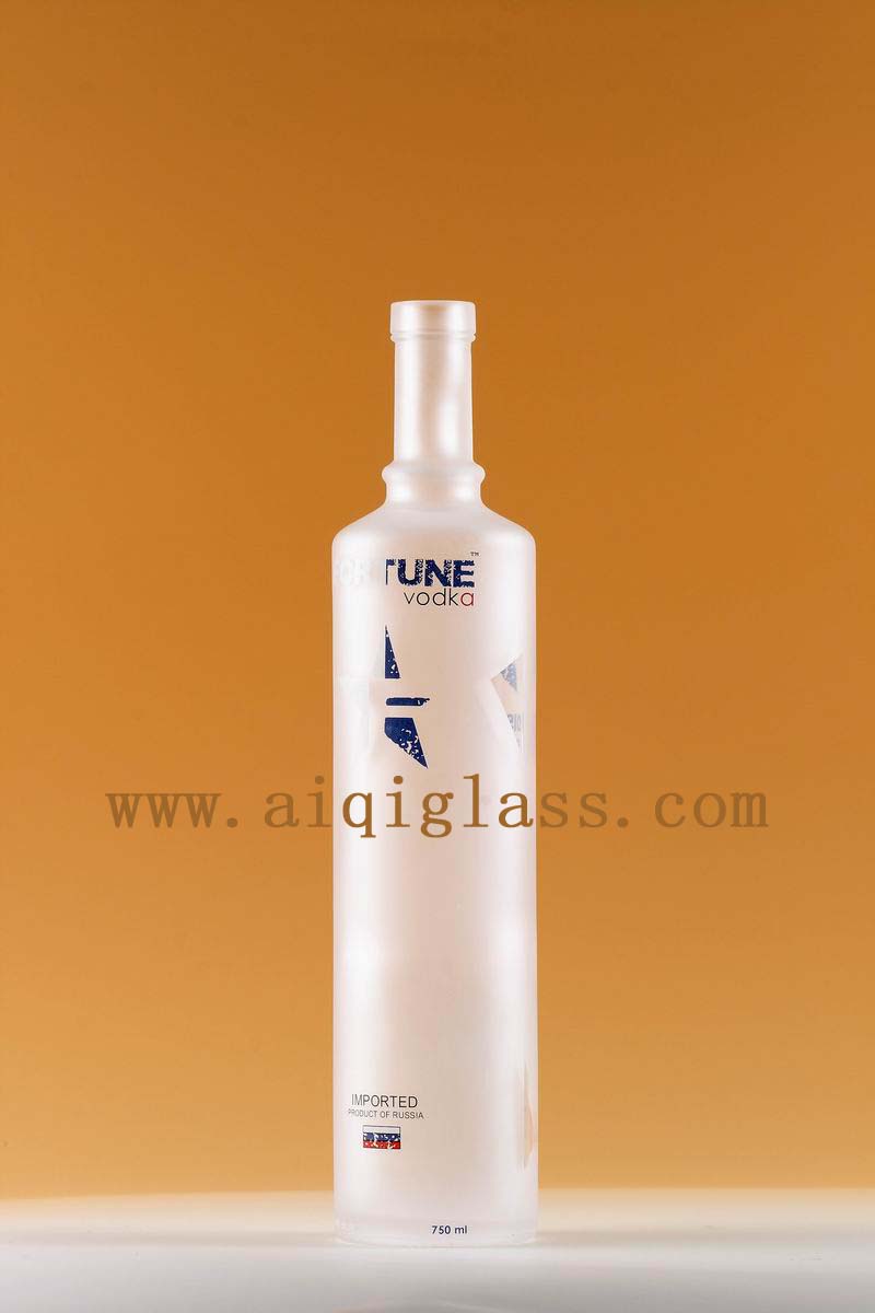 供應(yīng)廣州高質(zhì)量出口WHISKY[酒瓶] [威士忌玻璃酒瓶]代加工