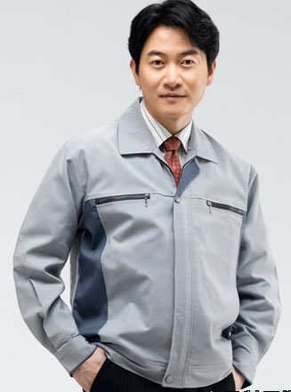 內(nèi)蒙古工服定做,石油工作服,防靜電工服,純棉工作服,鴻絲鶴服裝廠