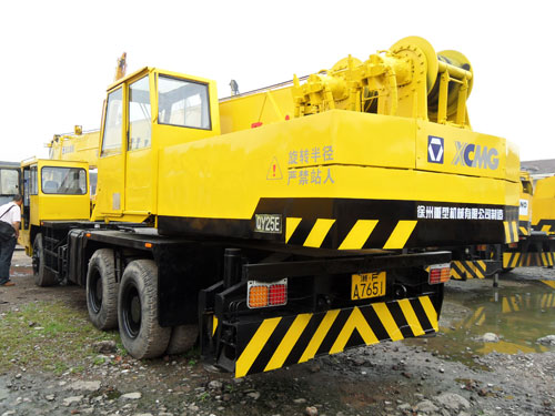 供應二手徐工25噸汽車吊->型號QY-25A，QY-25E，QY-25K4，QY-25K5