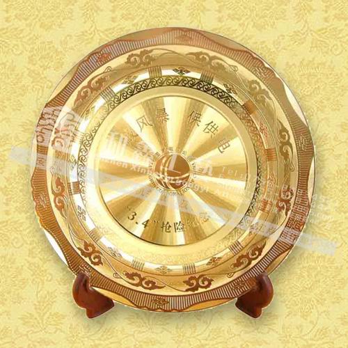 專業(yè)定做沖壓獎(jiǎng)?wù)?烤漆獎(jiǎng)?wù)?鋅合金獎(jiǎng)?wù)聫S家