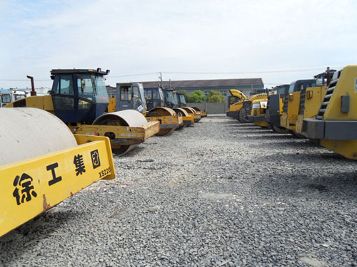 山東二手徐州壓路機(jī)≌二手二十二噸壓路機(jī)童叟無欺