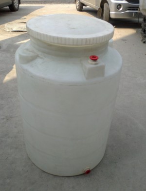 武漢滾塑水桶 武漢塑料水桶 湖北省水箱 武漢塑料水箱