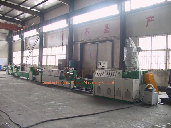 中國{zh0}的PVC排水管材生產(chǎn)設(shè)備廠家，源宏源塑機(jī)全自動(dòng)生產(chǎn)線，成本低！