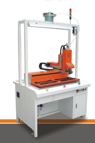 上海{gx}數(shù)控螺母植入機(jī)，蘇州埋釘機(jī)，東莞全自動(dòng)三軸數(shù)控埋釘機(jī)