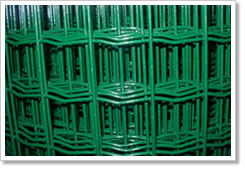 供應(yīng)安平鐵藝護(hù)欄網(wǎng)，鑄鐵鐵藝隔離柵，各種型號鐵藝護(hù)欄網(wǎng)