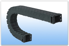 工程塑料拖鏈的特點(diǎn)--山東慶云華意機(jī)床提供