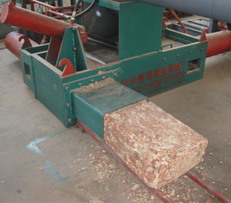 供應(yīng)出口產(chǎn)品高品質(zhì)玉米芯壓塊機,玉米芯壓塊機,玉米芯壓塊機新瑞