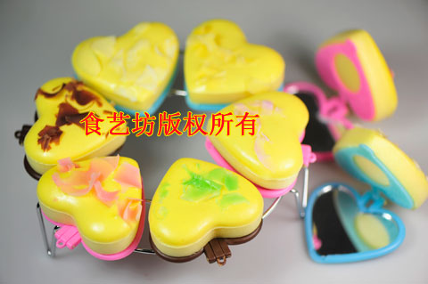 微飾品韓國(guó)食藝坊gf藝術(shù)飾品 駕馭時(shí)尚的品牌飾品
