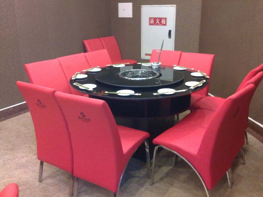火鍋桌椅定做[劉一手火鍋桌椅定做]