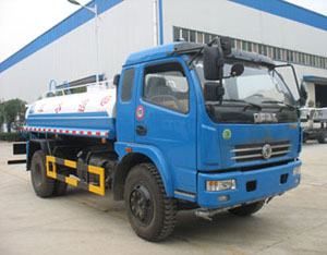 湖北專用特種汽車隨車吊廠家現(xiàn)貨直銷 東風(fēng)隨車起重運(yùn)輸車 平頭隨車吊