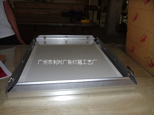 供應(yīng)LED超薄燈箱，水晶超薄燈箱，磁吸超薄燈箱