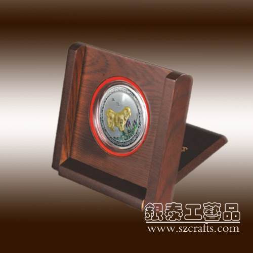 深圳銀泰俱樂(lè)部開(kāi)業(yè)紀(jì)念品定做|開(kāi)業(yè)禮品定做，汽車公司開(kāi)業(yè)紀(jì)念品工藝品有限公司