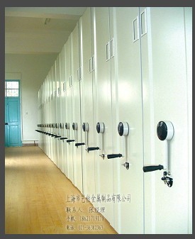 誠信廠商平湖監(jiān)獄隔離網(wǎng)，寶山公路隔離網(wǎng)，海鹽隔離網(wǎng)質(zhì)保五年