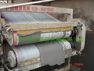 供應(yīng)刮泥機(jī),廣州綠達(dá)專業(yè)生產(chǎn)刮泥機(jī)，廠家直銷