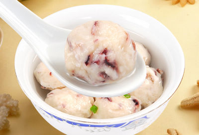 瀑汁包心魚丸素肉粉，魚糜機，貢丸機，包心貢丸