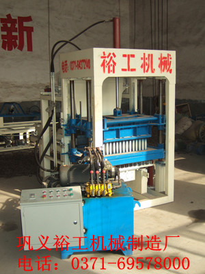 訂購免燒磚機的好去處；山東小型免燒磚機專業廠家YG