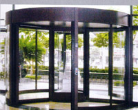 山東四翼中軸式自動旋轉門設計安裝，青島鑫凱達門控