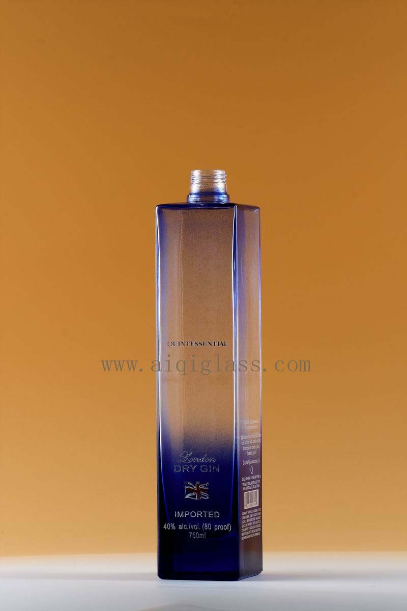 供應(yīng)廣州750ml伏特加玻璃酒瓶設(shè)計,加工,批發(fā)