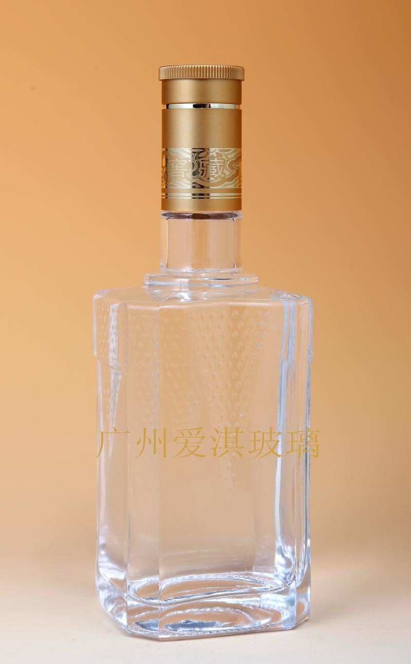 供應廣州愛淇700ml [威士忌玻璃酒瓶]晶瑩剔透水晶玻璃料