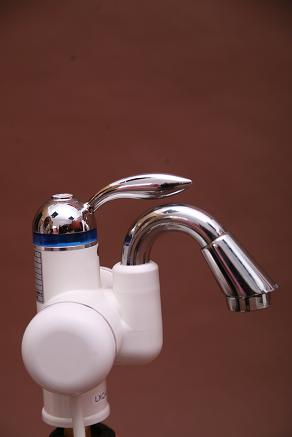 供應(yīng)格林斯科電熱水器，電熱水龍頭，即熱式電熱水龍頭專業(yè)品牌