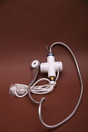 供應麥斯福供應即熱式電熱水器，水流磁化技術電熱水器，