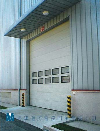 工業(yè)快速門、滑升門天津翻版提升門哪家價(jià)格{zpy}？天津電動(dòng)門廠供應(yīng)電動(dòng)提升門天津自動(dòng)感應(yīng)門，自動(dòng)門