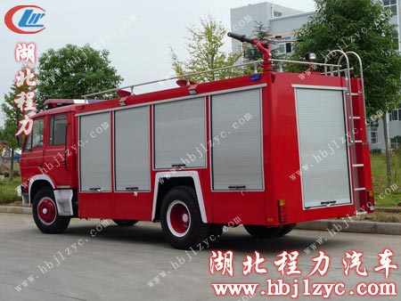 東風153水罐消防車
