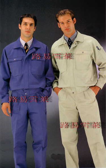 北京|西服訂做|男士西服|北京西服定做|北京路易雪萊西服生產(chǎn)廠|