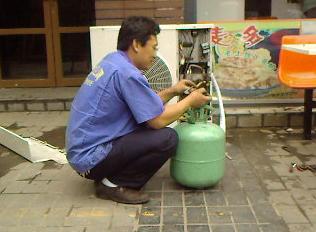福田園嶺皇崗八卦嶺家電維修,空調拆裝維修
