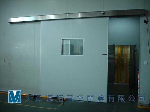 自動(dòng)感應(yīng)門(mén)邁拓門(mén)業(yè)維修天津工業(yè)提升門(mén),維修天津電動(dòng)滑升門(mén)。電動(dòng)工業(yè)門(mén)工業(yè)提升門(mén)