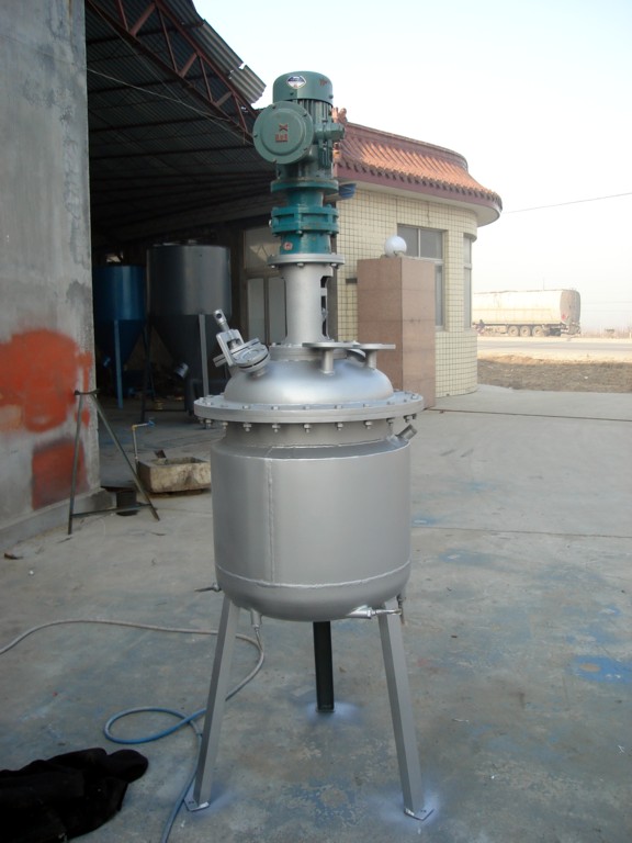 河北加熱不銹鋼反應(yīng)釜,萊州金輝機(jī)械專業(yè)生產(chǎn)不銹鋼反應(yīng)釜