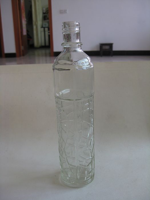 異形玻璃瓶廠家，人體香水玻璃瓶，噴霧香水瓶，調味品瓶，玻璃瓶蓋子