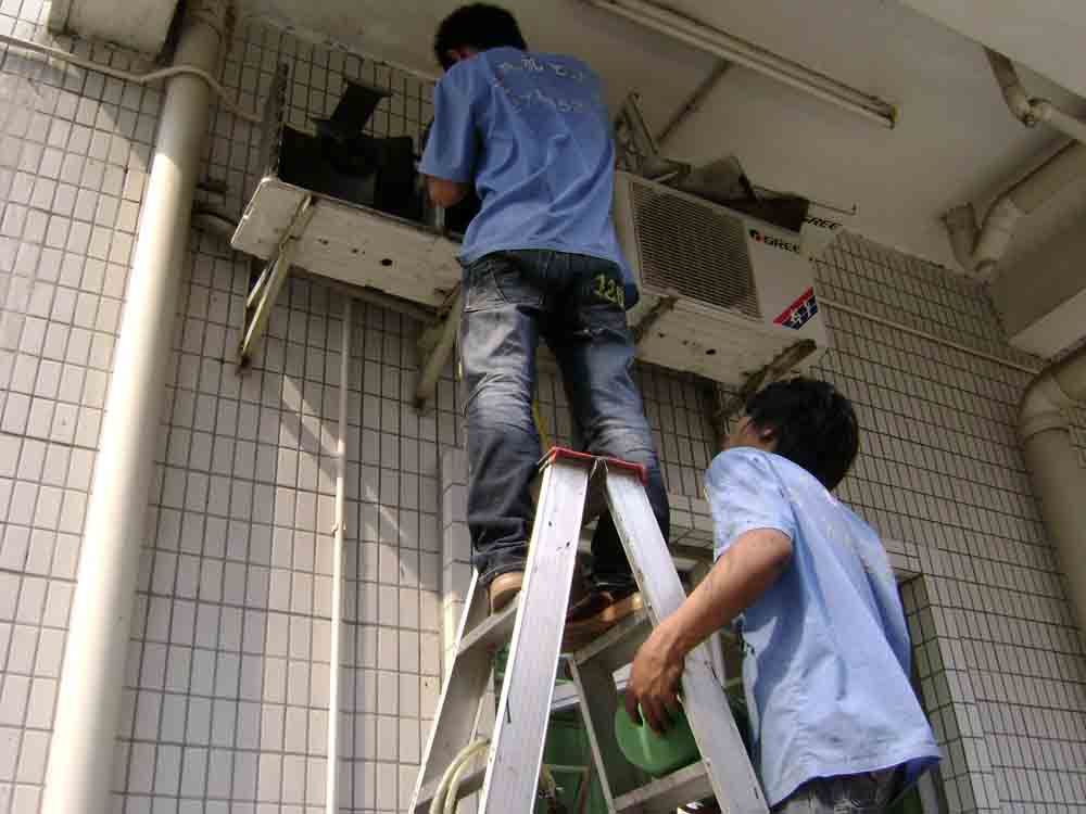深圳華南城搬廠公司,深圳寶安專業廠房搬遷運輸
