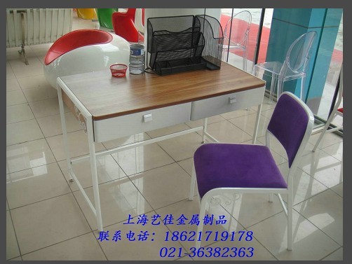 低價(jià)浦東小型辦公桌，閘北辦公桌，普陀前臺(tái)辦公桌年終清倉