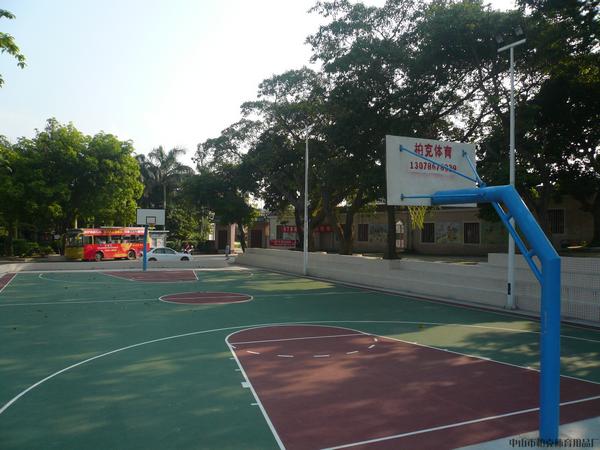 批發(fā)廣東省內(nèi)籃球架、籃球架生產(chǎn)廠家、中山柏克體育器材
