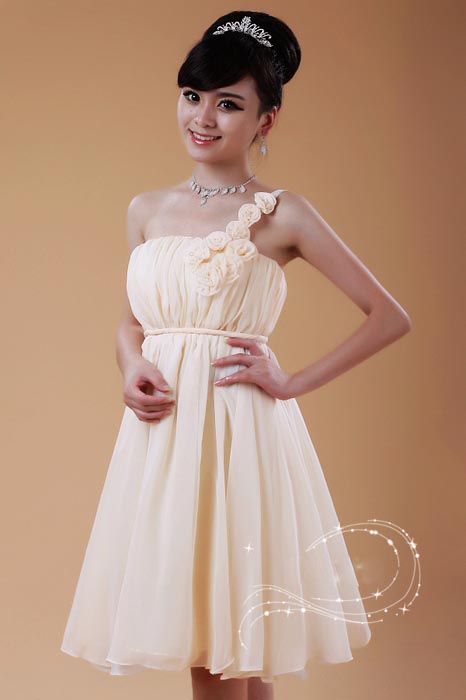 喜慶姐妹團(tuán)服裝租賃,伴娘小禮服婚慶,婚禮司儀禮服租賃