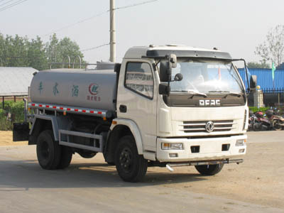 供應(yīng)多利卡灑水車(chē)