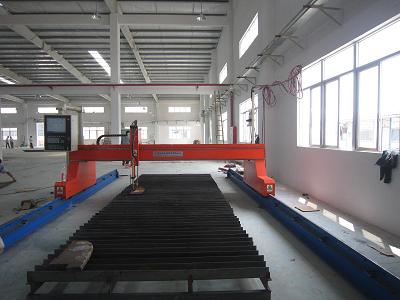 供應(yīng)，數(shù)控火焰切割機，數(shù)控切割機，龍門式數(shù)控火焰切割機