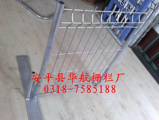 供應浸塑網(wǎng)片,貨架網(wǎng)片 安平華航網(wǎng)欄廠