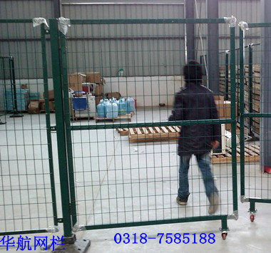 供應(yīng)移動護(hù)欄，活動圍欄網(wǎng) 華航護(hù)欄網(wǎng)廠