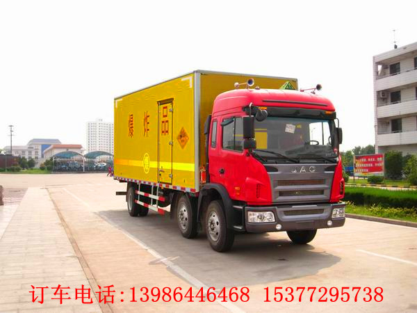 灑水車生產(chǎn)廠家，烏魯木齊灑水車，西安灑水車，宜昌灑水車，荊門灑水車，孝感灑水車，鄂州灑水車