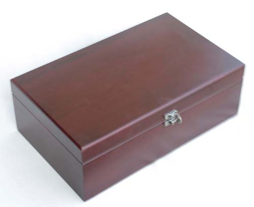 佛山飛梵專業(yè)生產(chǎn)禮品盒 書型盒 工藝品盒 天地盒 飾品盒 精裝盒 手挽袋