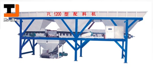 遼寧錦州免燒磚機(jī)|墊塊機(jī)|加氣塊設(shè)備--騰大重工專注更專業(yè)