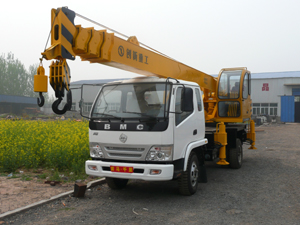 供應(yīng)河南創(chuàng)新致富用6噸小吊車