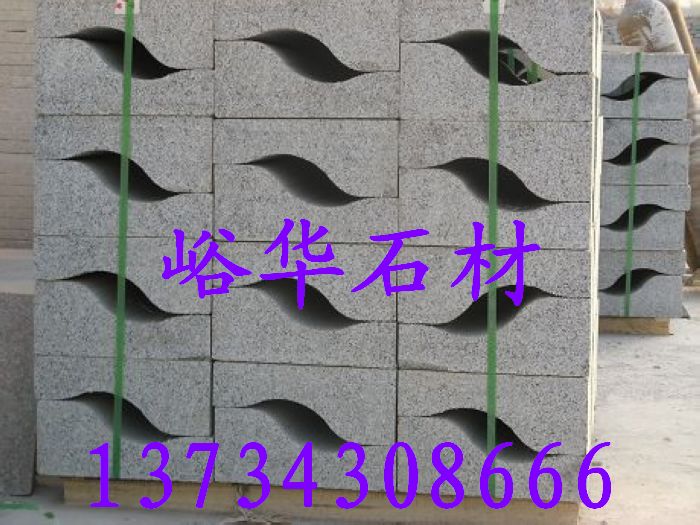 峪華石材五蓮紅價(jià)格，五蓮紅路沿石價(jià)格，芝麻灰路牙石