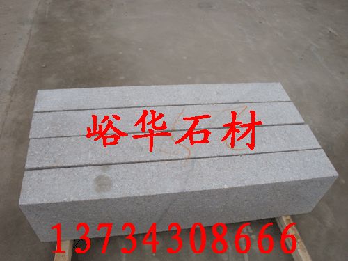 峪華石材五蓮紅加工，五蓮紅路沿石加工，五蓮紅樹坑石
